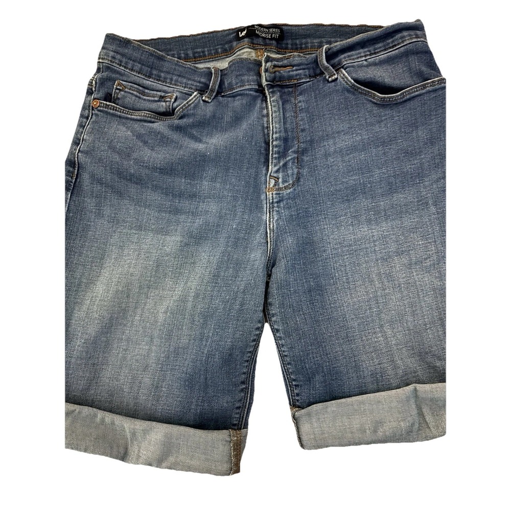 Lee Womens  Waist 30 In Mid Rise 8.5‎ Cuffed Bermuda Denim Shorts Modern Series - Picture 4 of 4
